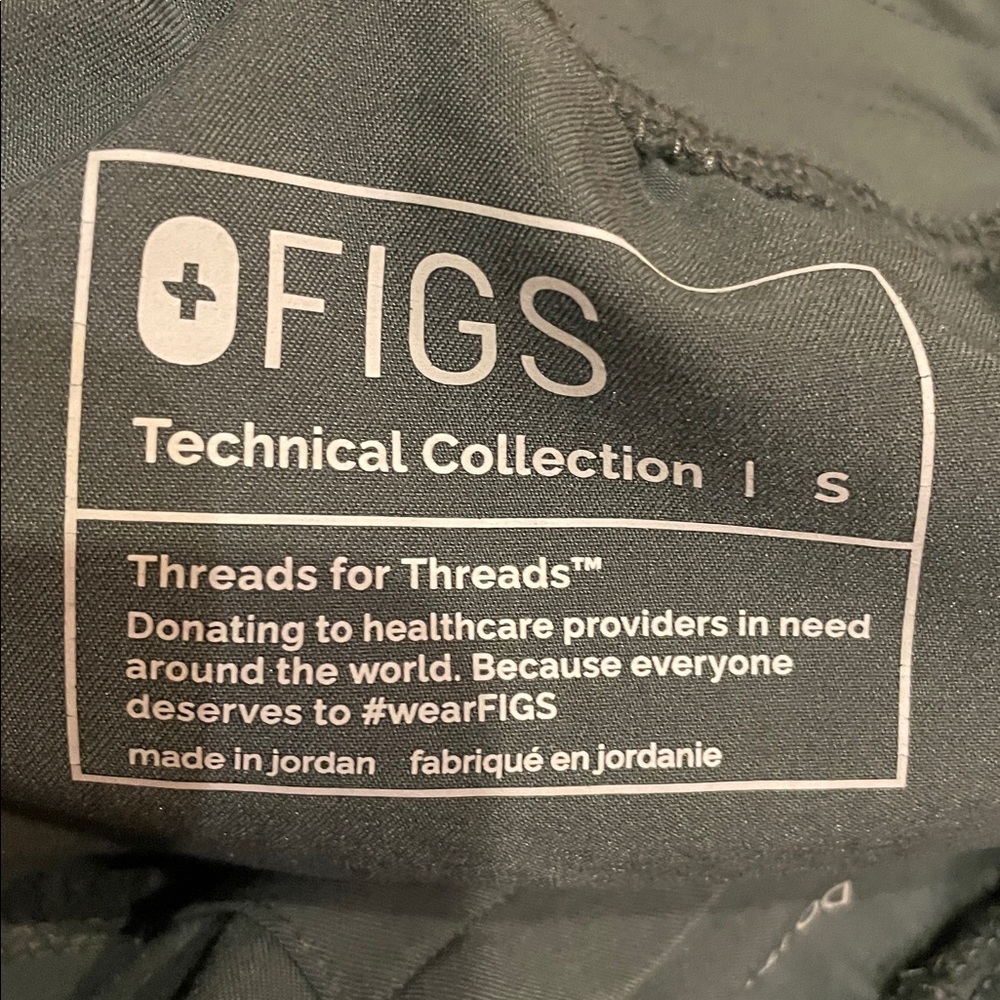 Single pair of size small Fig scrub pants per request - Picture 5 of 5